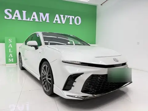 Toyota Camry 2025 — миниатюра 1