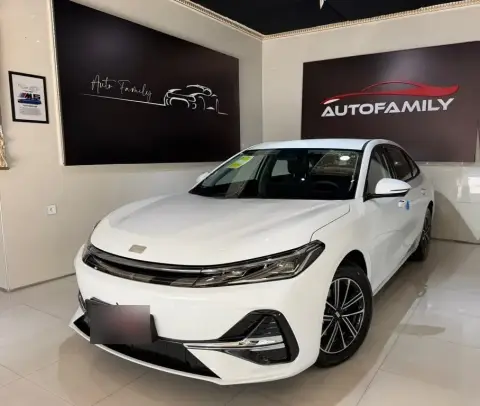 Geely Galaxy A7 2025 — миниатюра 1