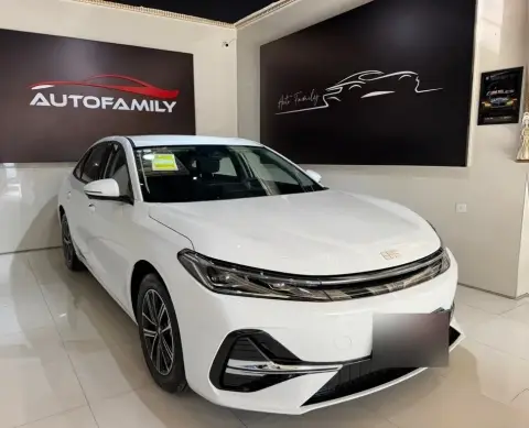 Geely Galaxy A7 2025 — миниатюра 3