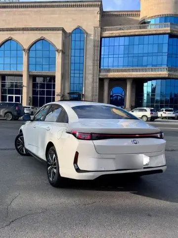 Changan Qiyuan A05 2025 — миниатюра 4