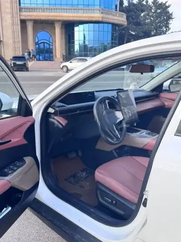 Changan Qiyuan A05 2025 — миниатюра 6