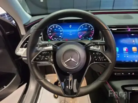Mercedes-Benz E 200 2025 — миниатюра 8