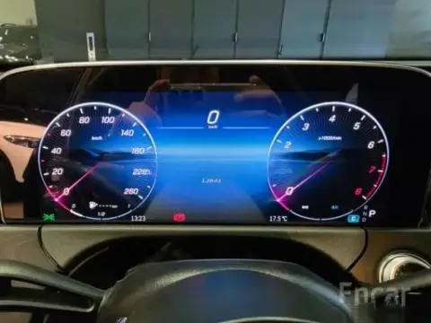Mercedes-Benz E 200 2025 — миниатюра 9