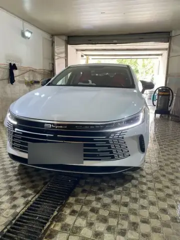 BYD Destroyer 05 2025 — миниатюра 1