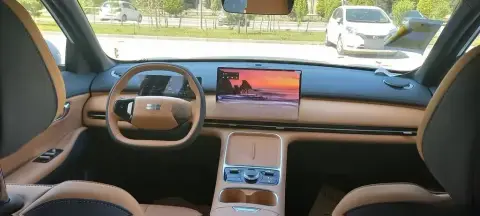 Geely Galaxy Starship 7 2025 — миниатюра 3