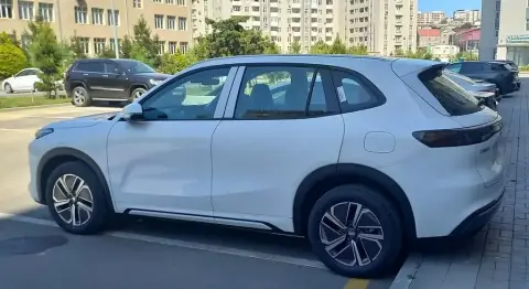 Geely Galaxy Starship 7 2025 — миниатюра 5