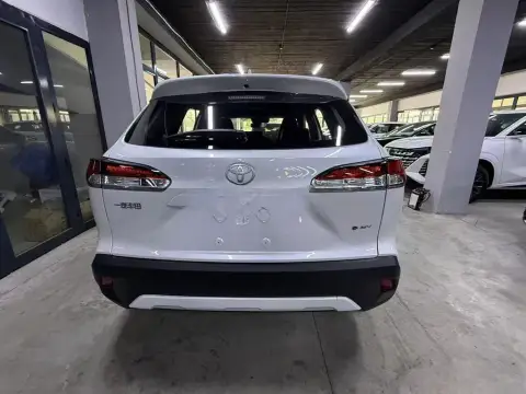 Toyota Corolla Cross 2025 — миниатюра 6