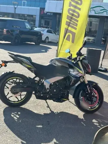 Bajaj Pulsar NS 400 2025 — миниатюра 8