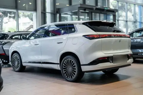 Dongfeng Aeolus L8 2026 — миниатюра 6