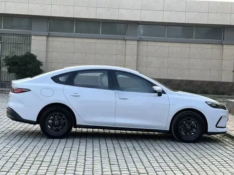 BYD Seal 05 2025 — миниатюра 8