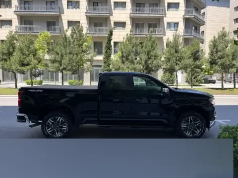 Chevrolet Silverado 2025 — миниатюра 10