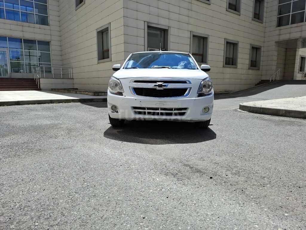 Chevrolet Cobalt 2025 — фото 1 из 8