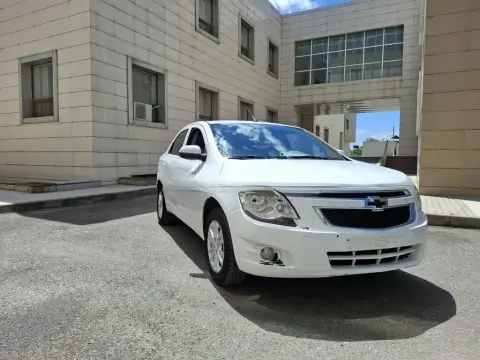 Chevrolet Cobalt 2025 — миниатюра 3