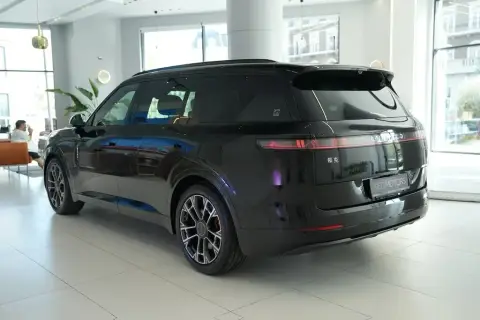 Lynk & Co 900 2026 — миниатюра 2
