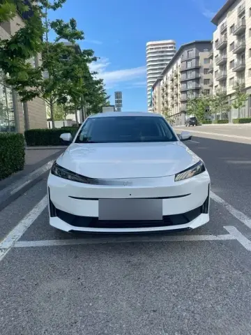 Changan Qiyuan A05 2025 — миниатюра 1