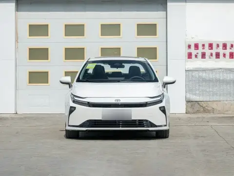 Toyota Corolla 2026 — миниатюра 2