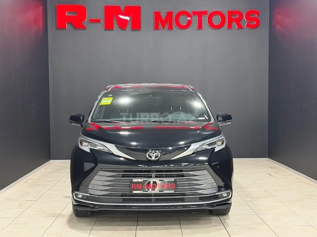 Toyota Sienna 2025 — фото 1 из 10