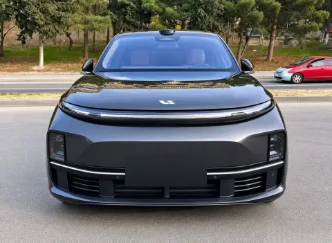 Li Auto L7 2025
