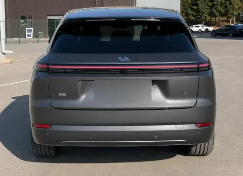 Li Auto L7 2025 — миниатюра 2