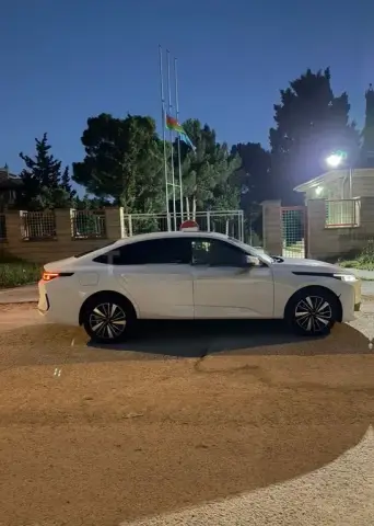 Changan Qiyuan A05 2025 — миниатюра 2