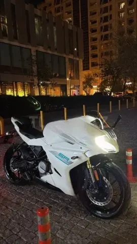 CFMOTO 250 SR 2025