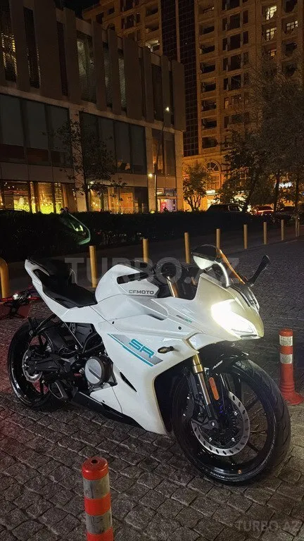 CFMOTO 250 SR 2025 — фото 1 из 3