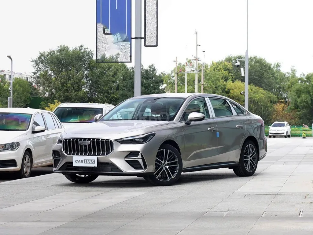 Geely Emgrand 2026 — фото 1 из 10