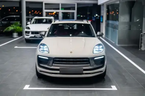 Porsche Macan 2026 — миниатюра 2