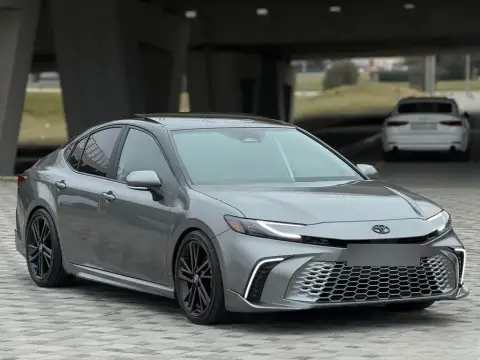 Toyota Camry 2025 — миниатюра 3