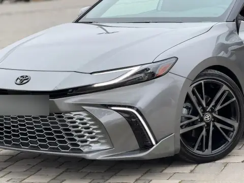 Toyota Camry 2025 — миниатюра 8