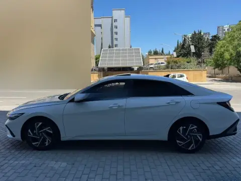 Hyundai Elantra 2025 — миниатюра 6