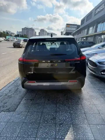 Toyota RAV4 2026 — миниатюра 7