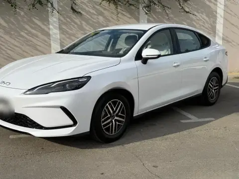 BYD Seal 05 2025 — миниатюра 2