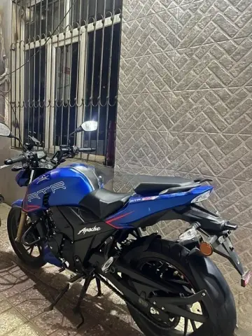 TVS Apache RTR 200 4V 2025 — миниатюра 3