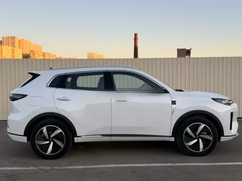 Changan Qiyuan Q05 2025 — миниатюра 6