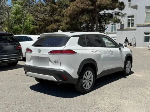 Toyota Corolla Cross 2025 — миниатюра 5