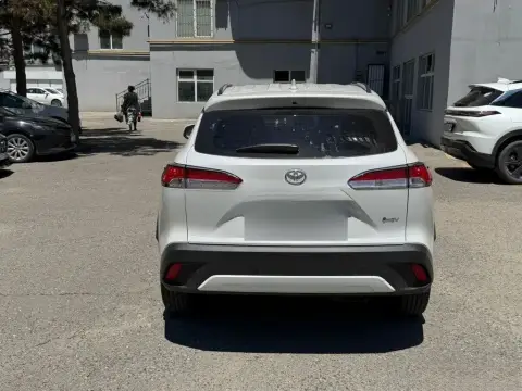 Toyota Corolla Cross 2025 — миниатюра 7