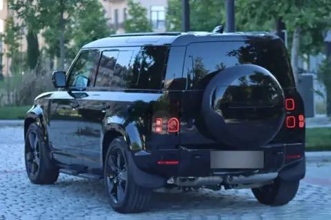 Land Rover Defender 2025 — миниатюра 4