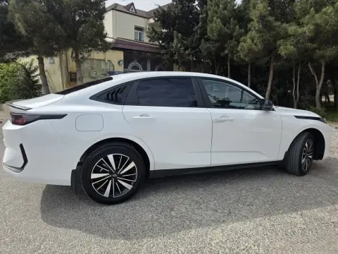 Changan Qiyuan A05 2025 — миниатюра 10