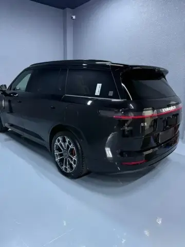 Lynk & Co 900 2025 — миниатюра 2