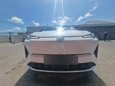 Changan Qiyuan Q05 2025 — миниатюра 10