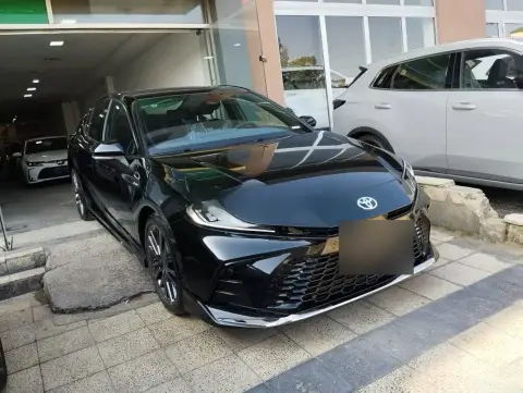 Toyota Camry 2026 — миниатюра 2