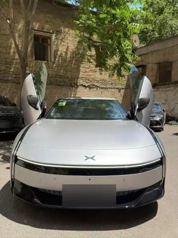 XPeng P7 2025 — миниатюра 3