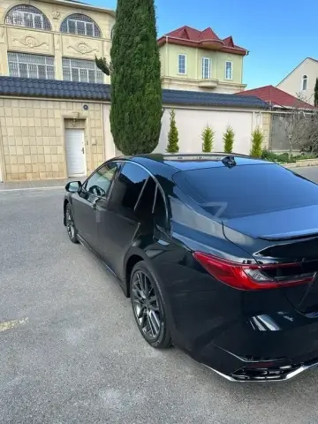 Toyota Camry 2025 — миниатюра 3