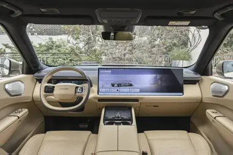 Lynk & Co 900 2026 — миниатюра 10