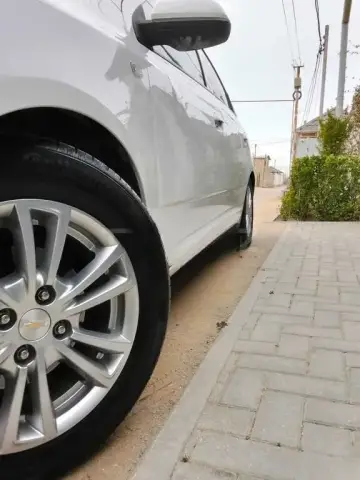 Chevrolet Cobalt 2025 — миниатюра 3