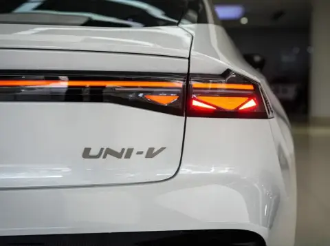 Changan Uni-V 2026 — миниатюра 7