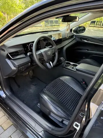 Toyota Camry 2025 — миниатюра 8