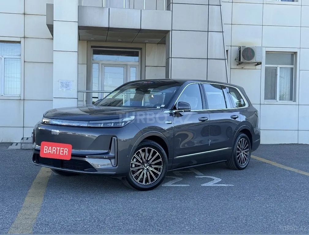 Geely Galaxy M9 2025 — фото 1 из 10