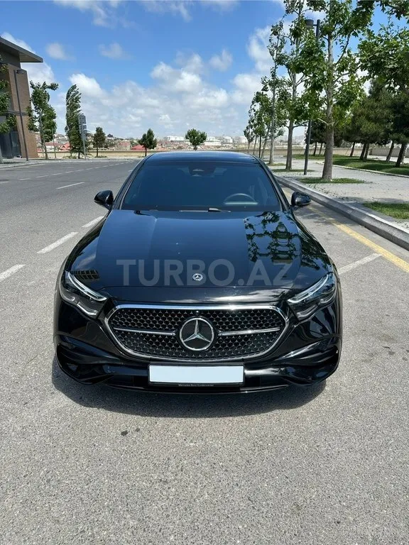 Mercedes-Benz E 200 2025 — фото 1 из 10